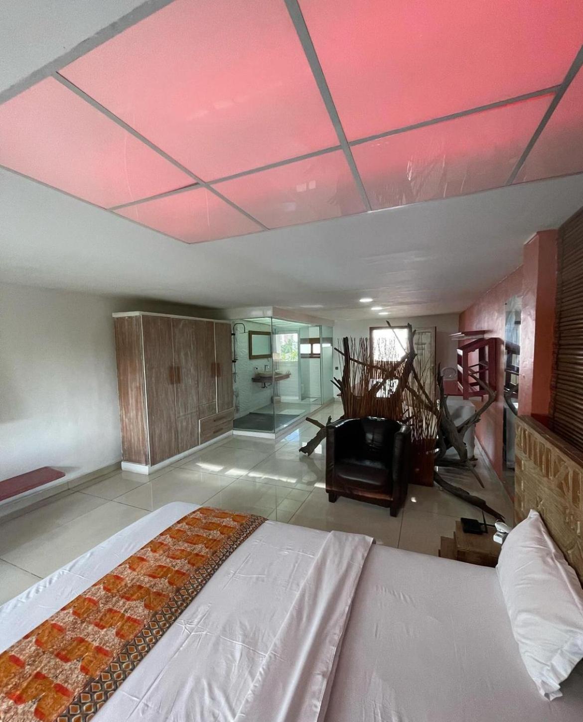 Ecologe Aparthotel Abidjan Buitenkant foto