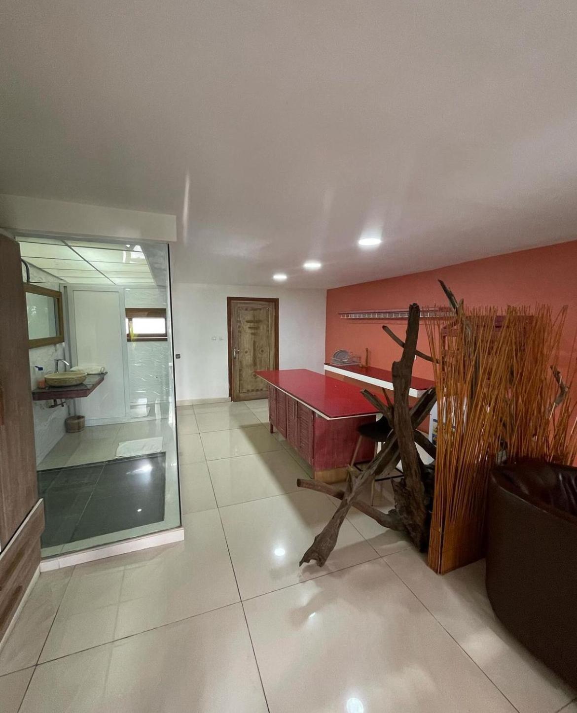 Ecologe Aparthotel Abidjan Buitenkant foto