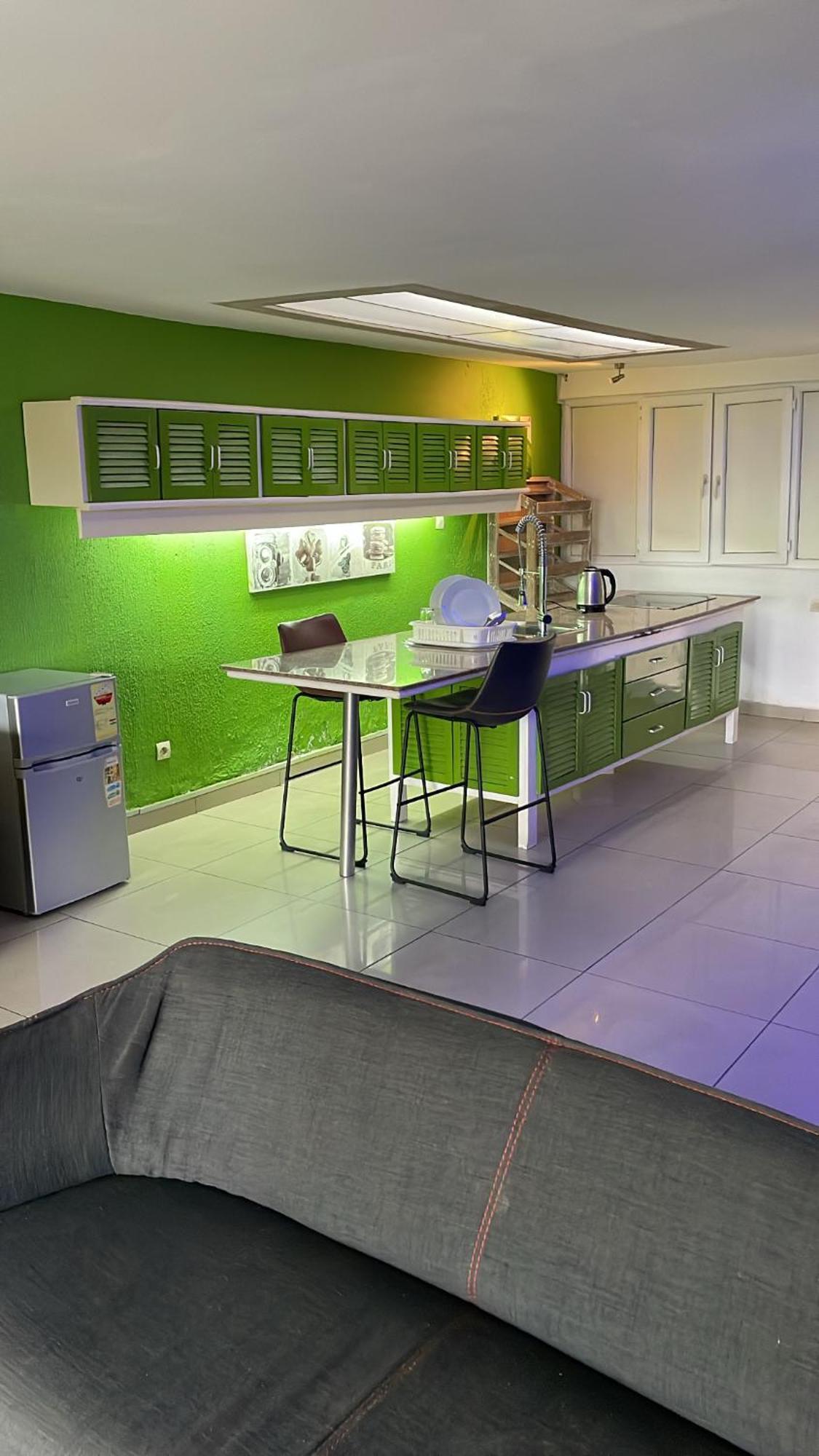 Ecologe Aparthotel Abidjan Buitenkant foto