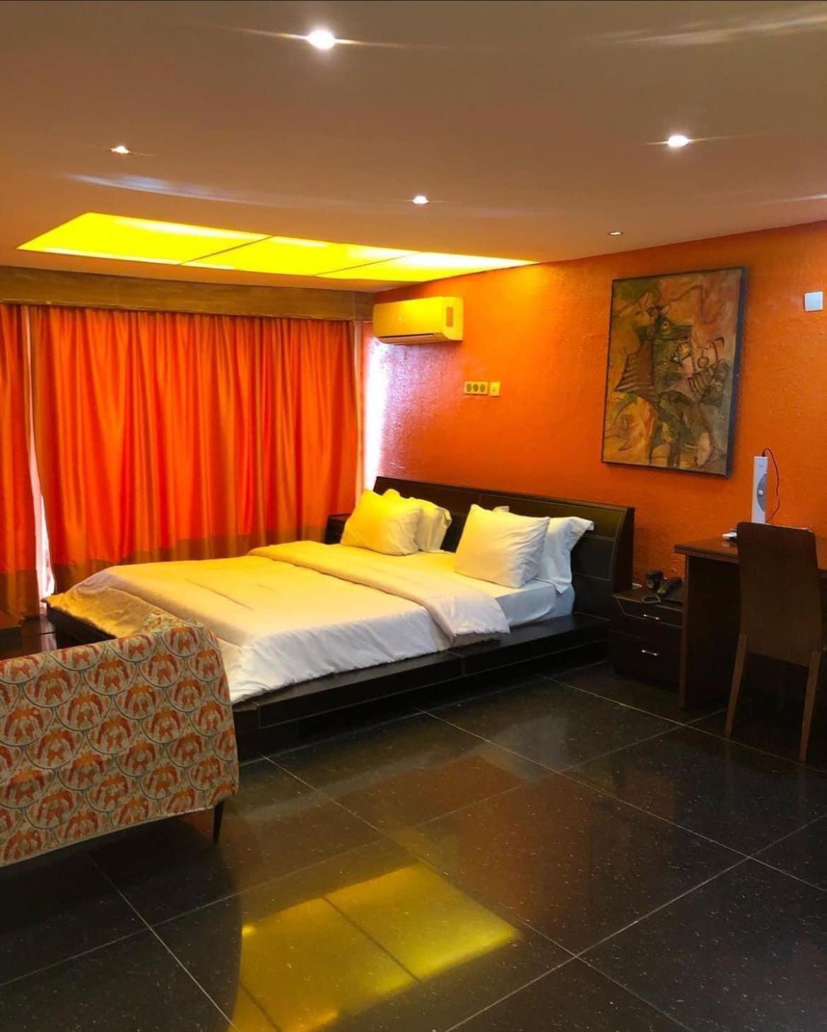 Ecologe Aparthotel Abidjan Buitenkant foto