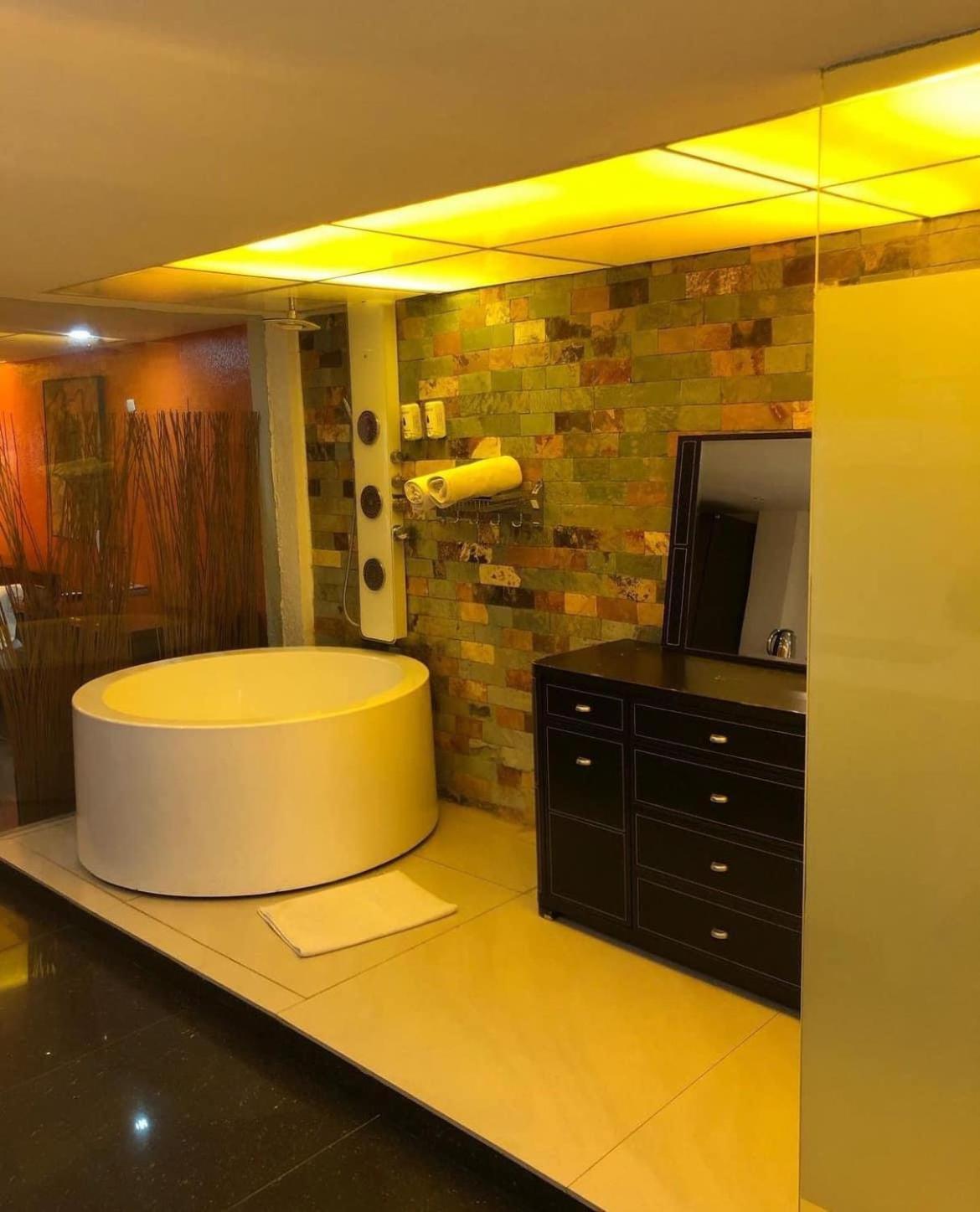 Ecologe Aparthotel Abidjan Buitenkant foto
