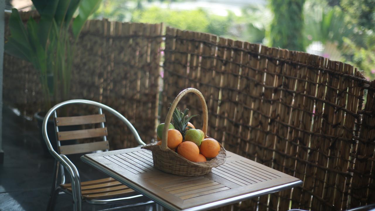 Ecologe Aparthotel Abidjan Buitenkant foto